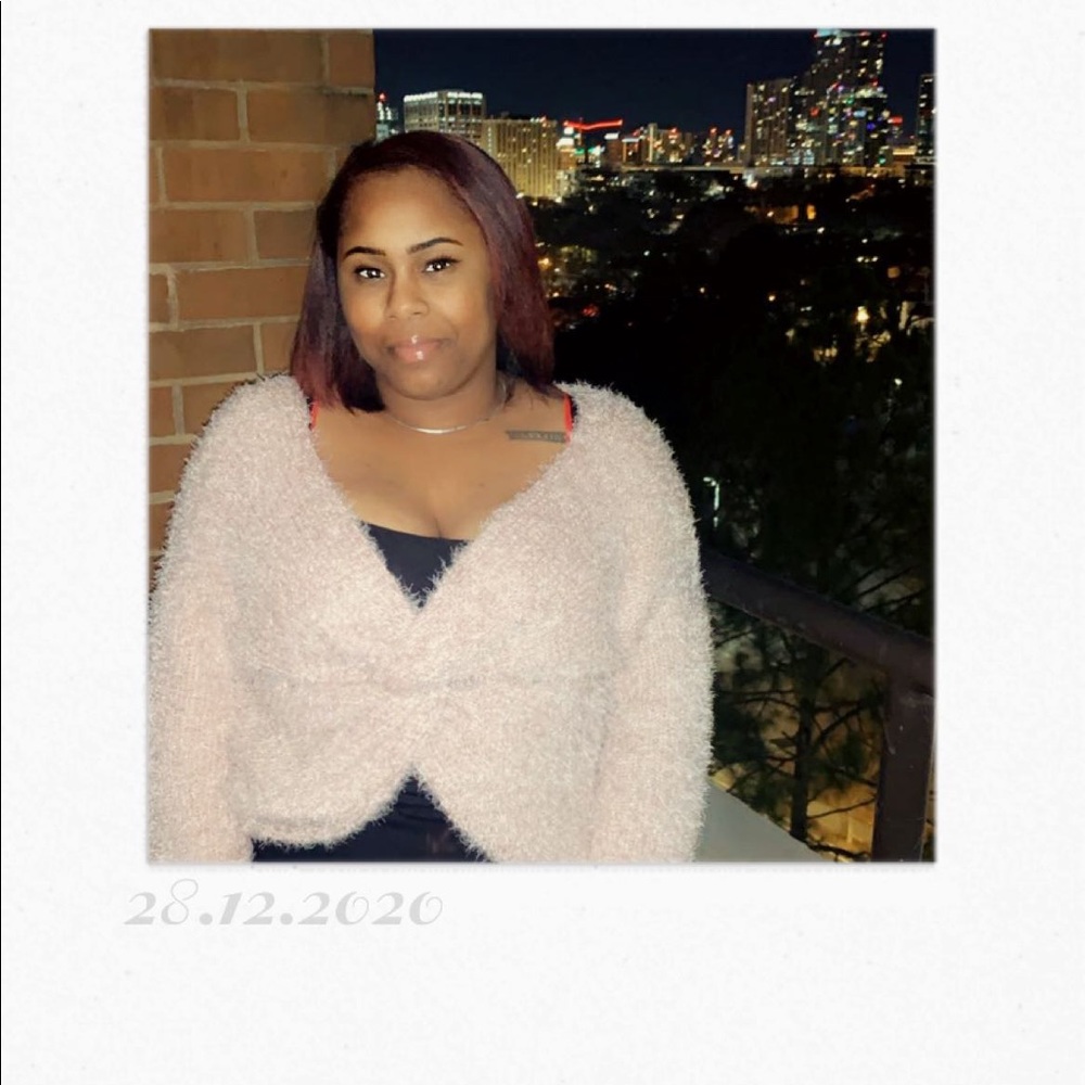 Meet your Posher, Ebonee